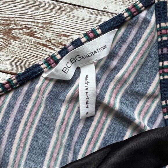 BCBGeneration Blue Striped Midi Faux Wrap Dress Size Small - Picture 5 of 9